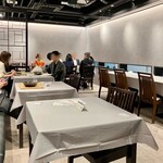 ウマミタクラミ - 飲食スペース