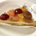 フロ プレステージュ - 料理写真:フルーツタルト？