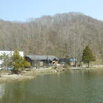 藍鱗 - 釣り堀の向いより