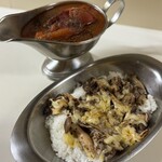 かれーの店 うどん  - きのこの叫びチーズ入り