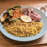 café blue bridge - 玄米レモンライス＆ローストビーフ　1,000円