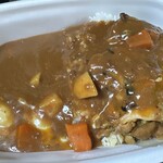 すき家 - やわらかチキンカレー温玉乗せ