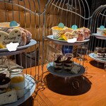 梅田 ブルーバード 大阪梅田ツインタワーズ・ノース - ほぼ同時期の3人娘の誕生日プレートアフヌン
                                2人前づつ　親子でわけわけしました。