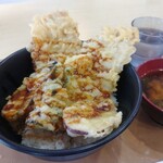 カルフール - 「(豚ロースの)肉天丼」(アップ)