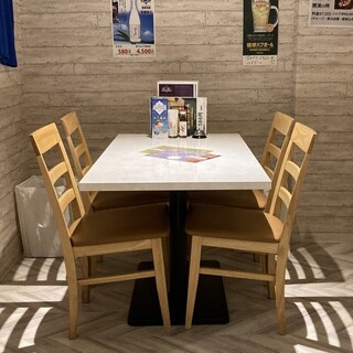 【個室あり】ゆっくりとお食事を楽しめる穏やかな空間