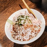 自家製麺 麺屋 利八 - 牛トロごはん(400円)