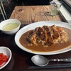 肉食堂 最後にカツ。