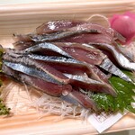 石塚魚店 - 秋刀魚