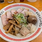 青森煮干 和渦製麺 - 