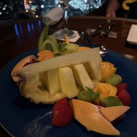 DINING & BAR TABLE 9 TOKYO - 