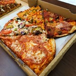 Numero Uno Pizza - Pizza slices