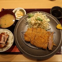 すき焼き 串カツ はるな 本町店 - 