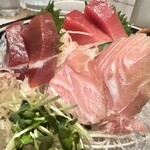 吟醸マグロ - マグロ刺身盛り三種２人前！