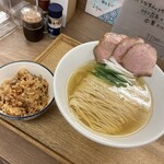 中華そば 紆折 - いりこ塩ラーメン1,000円と炊き込みご飯200円