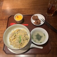 杏仁坊 二子玉川店 - じゃこ炒飯と唐揚げのランチセット