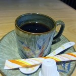 Matsuka Kaiseki Ryouri - 
                       料理を食べ終ったらコーヒーをサービスしてくれたのでちょっとゆっくりくつろがせていただきました。
                      
                      