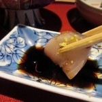 Matsuka Kaiseki Ryouri - 新鮮な刺身に山葵を少しつけて食べると日本人に生まれた幸せを感じますよ。
                      