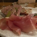 Sua.  - シャルキュトリー盛り合わせ