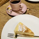 FROMA YORKYS CHEESE RESTAURANT&BAR - 