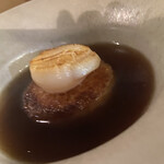 Sua.  - 焼きリゾット　帆立のポワレ
                                　　　十勝マッシュルームのコンソメ