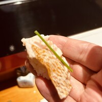 乙女寿司 - オカワリの 〖のどぐろ炙り〗
                      軽く炙った皮は香ばしく、脂ののった身はほんのり甘みもあり絶妙❣️やっぱり旨いわ～❤️
                      あまりの美味しさに、時間が経ってもあの美味しさが鮮明に蘇ってきます❤️