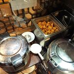 四川厨房 随苑 - 鶏唐揚げ３個、その他は食べ放題！