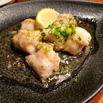 炭火でいろいろ焼いてくれや - とろホルモン