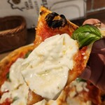 CASA DI LOLLO - ピザじゃなくてピッツァは、うま～い( =＾ω＾)