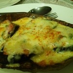 めぐろ三ツ星食堂 - 茄子とチーズ？