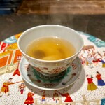 仁修樓 - 鳩、洋梨、ナツメ、生姜のスープ