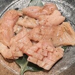 焼肉翔苑 - 歯応えバツグン塩ミノ