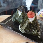 うどん屋 かあちゃん - のり、うめ各170円 握りたて