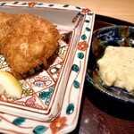 銀座 青天 - マグロカツはタルタルソースつき