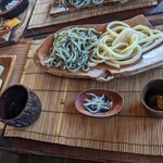 平打蕎麦 やつこま - そば・うどん　合い盛り