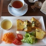 紅茶日和 - ランチティーセットA （ｹｰｸｻﾚ）950円