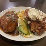 食堂 サビーズ - Aランチ(煮込みハンバーグととり南蛮)