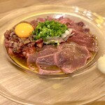 肉バル グリル＆バーベキュー プラチナミート - 生肉3種盛り+炙り和牛カルパッチョ