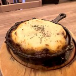 肉バル グリル＆バーベキュー プラチナミート - 牛すじマッシュポテト