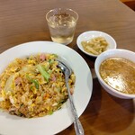 中華料理 東方 - レタス炒飯定食