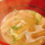 くりや二幸 - 大盛り味噌汁
