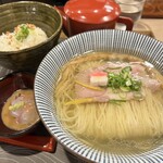 鯛塩そば 灯花 - 
