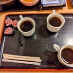 四季の食膳 おがた - 食後にセルフで入れられるコーヒー。先輩が入れて持って来てくれました。
