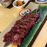 肉の変態集団 疾風ホルモン 久茂地本店 - 石垣牛のレバーしゃぶしゃぶ