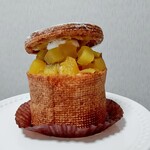 布袋スイーツ 毘沙門天 - 道産サツマイモのシュークリーム（540円）