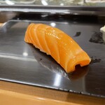 鮨屋 とんぼ - サーモン