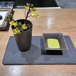 SCALAE - ・生の紅菜苔
      ・菜の花マヨネーズ