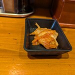 大阪 ラーメン研究所 - お昼の定食の一品：キムチ