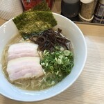 博多ラーメン 鶴や - ラーメン（850円）