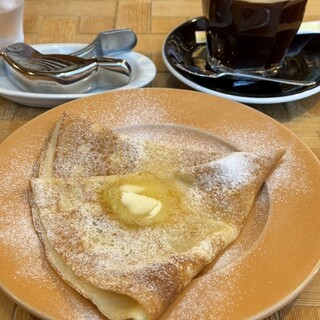 インテリアブックワームカフェ_1