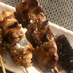 やきとり 鳥一番 - カシラ（タレ）　硬くてアゴが疲れた…